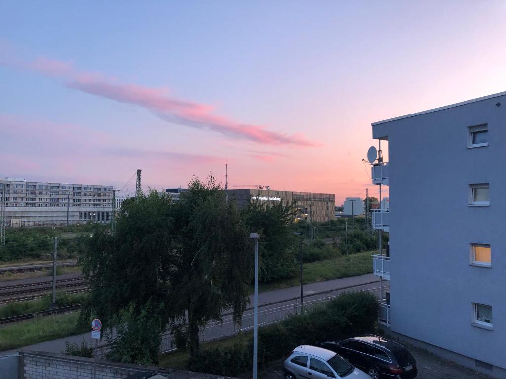 Východ nebo západ slunce při pohledu z apartmánu nebo okolí