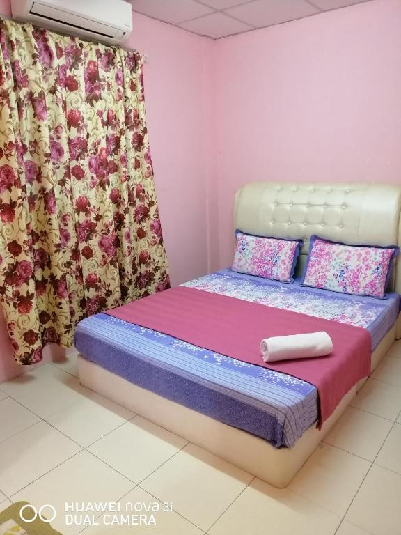 Postel nebo postele na pokoji v ubytování LAYLA INN