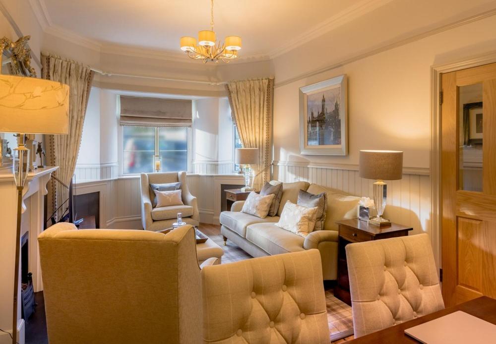 Crossbasket Castle, Hotel & Restaurant photo