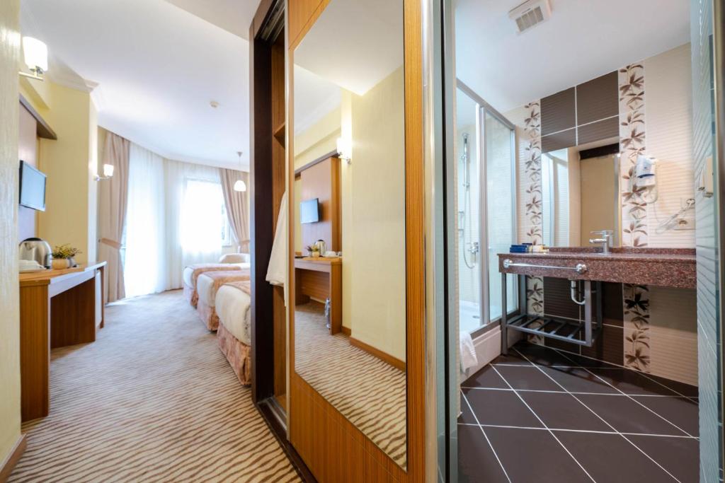 Ridos Thermal Hotel & Spa - Standard Triple Room
