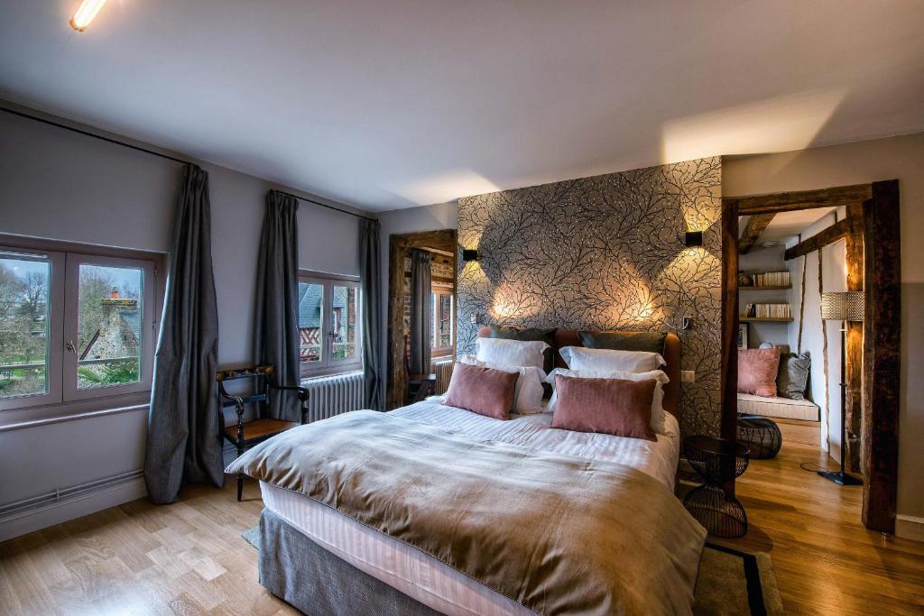 La Petite Folie - 18