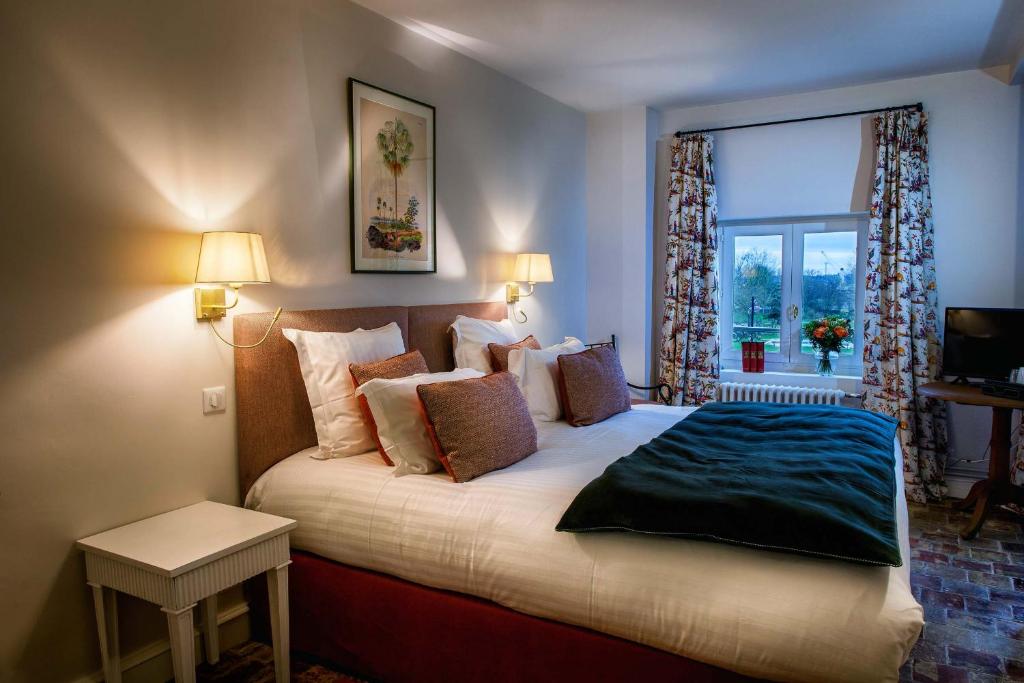 La Petite Folie - 19