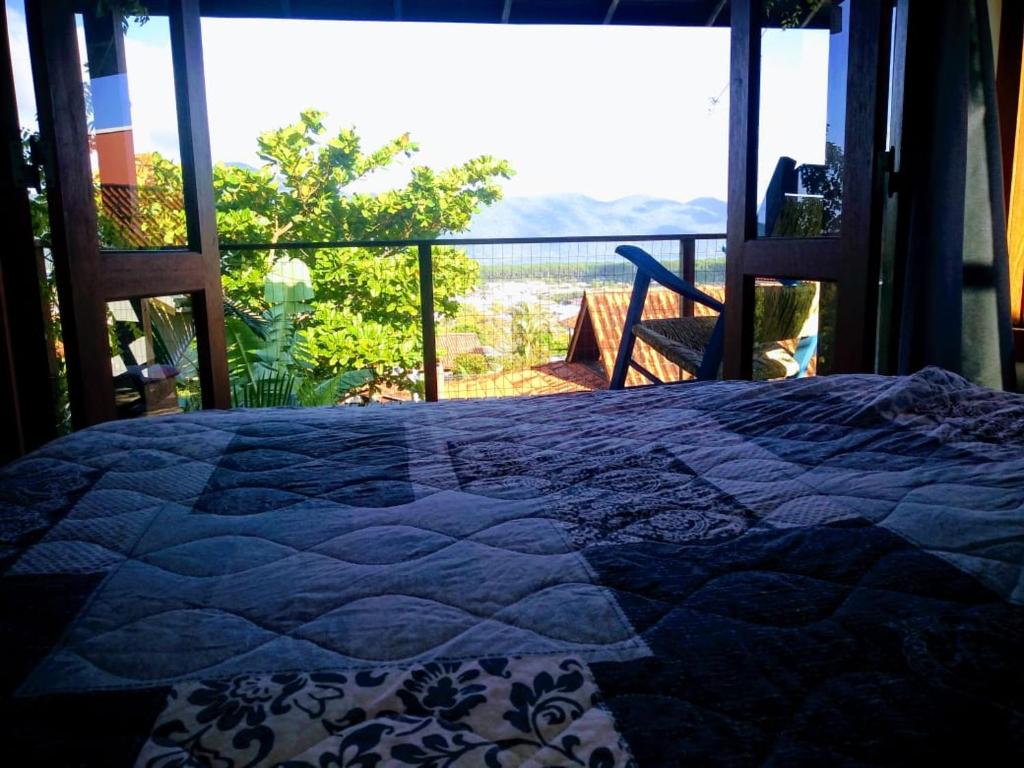  Casa com trilha pra praia e linda vista para Lagoa da Conceição