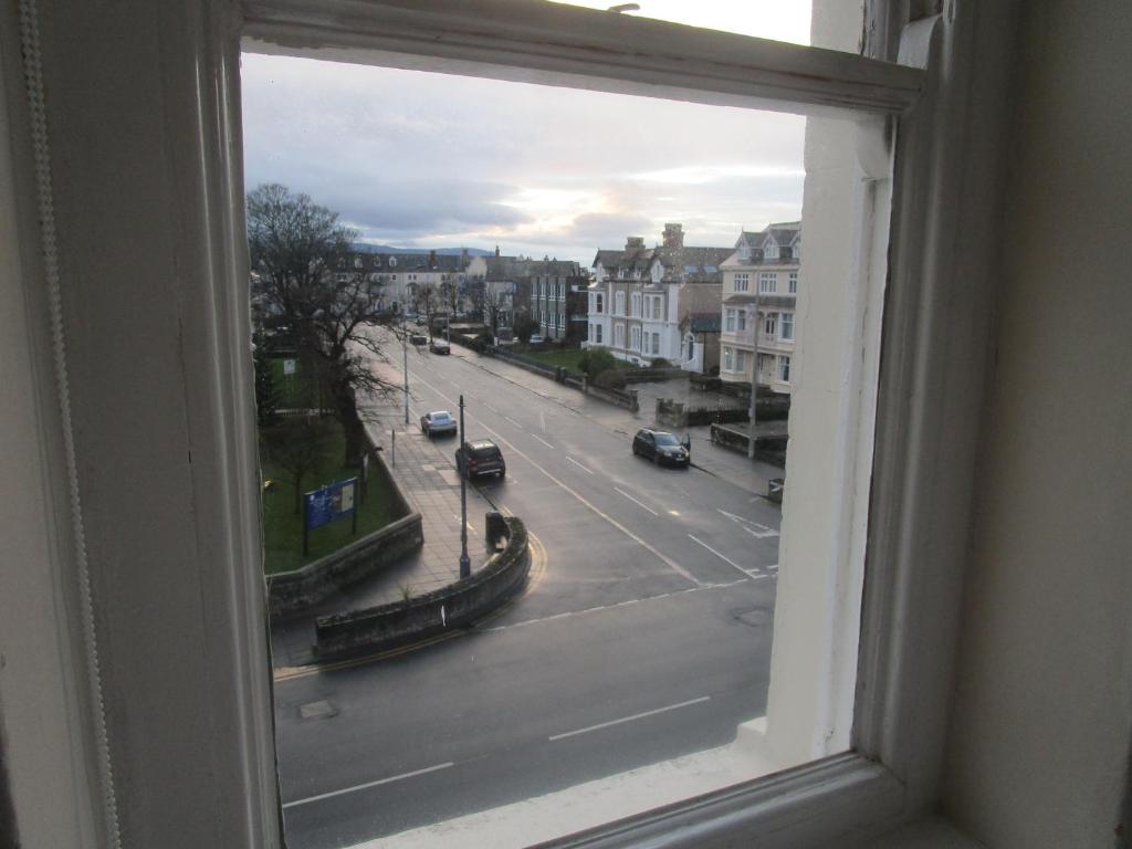 The New Alexandra Hotel - Resim 14