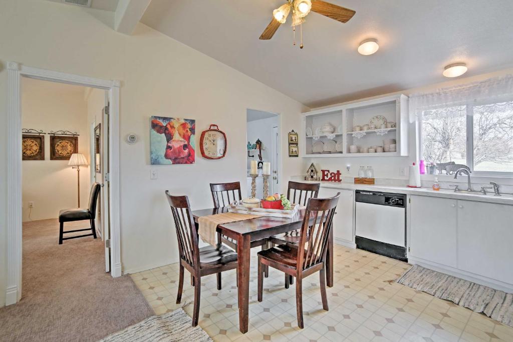 A kitchen or kitchenette at Ferron Home with Porch and Mtn Views - Walk to Town