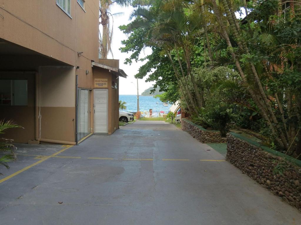  Residencial Camila na quadra do mar em Bombinhas
