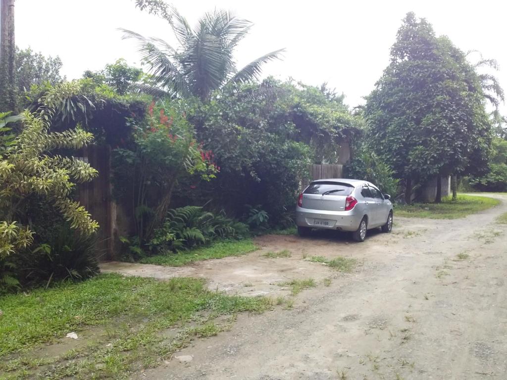  Suites próximo ao rio Jaguareguava em Bertioga