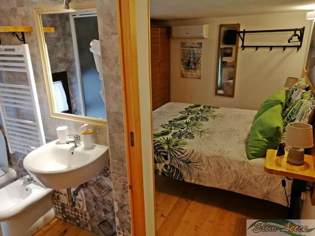 Koupelna v ubytování Elim Suite & Rooms
