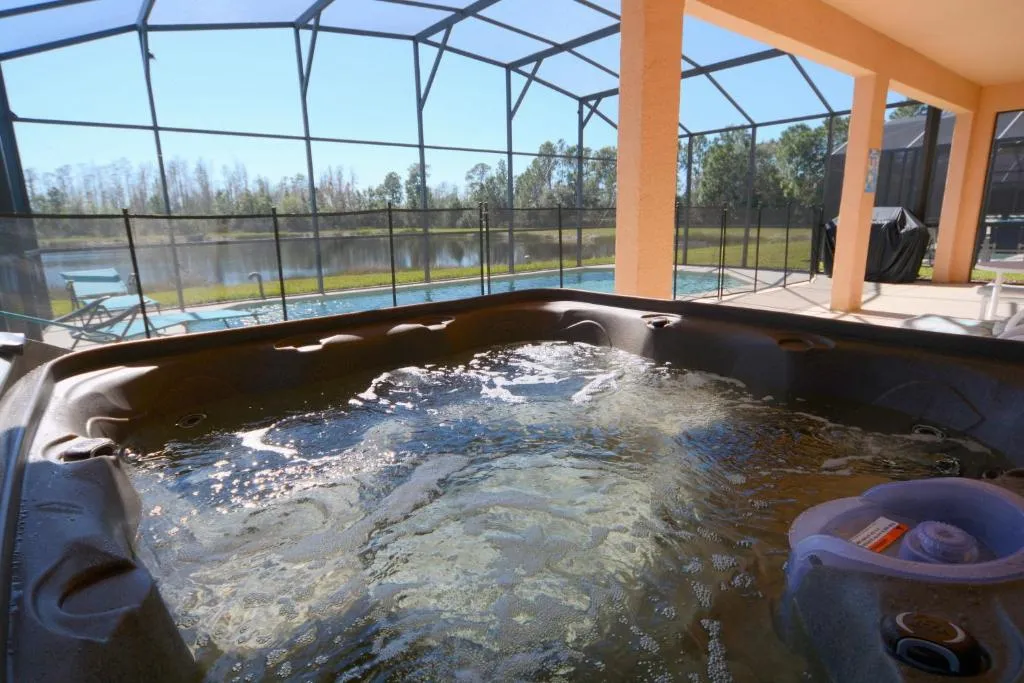 87631 7-Bdrm's*Games Room*Hot Tub*Water View!, Kissimmee, Statele Unite ale Americii