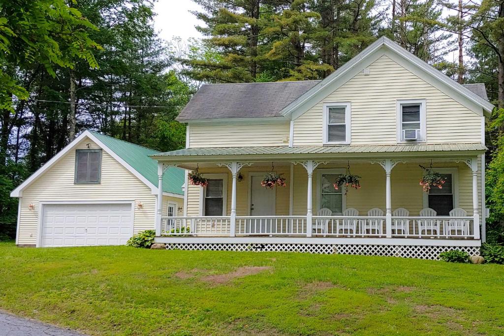 Warrensburg Home about 6 Mi to Lake George!