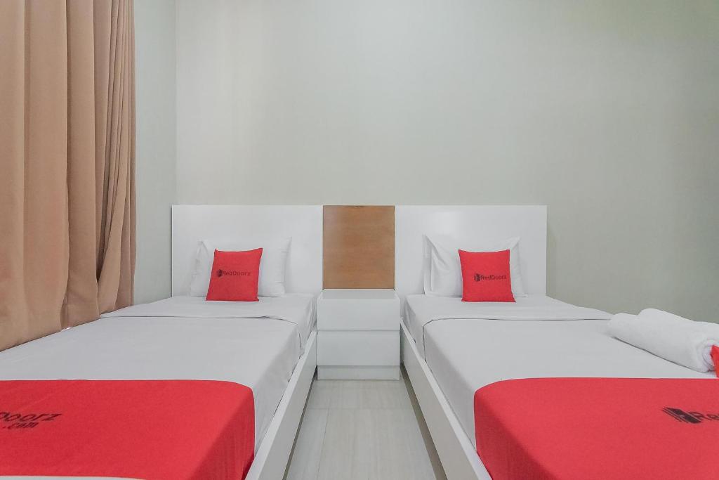 RedDoorz Resort Syariah near D'Castello Ciater Subang - Superior Double Room