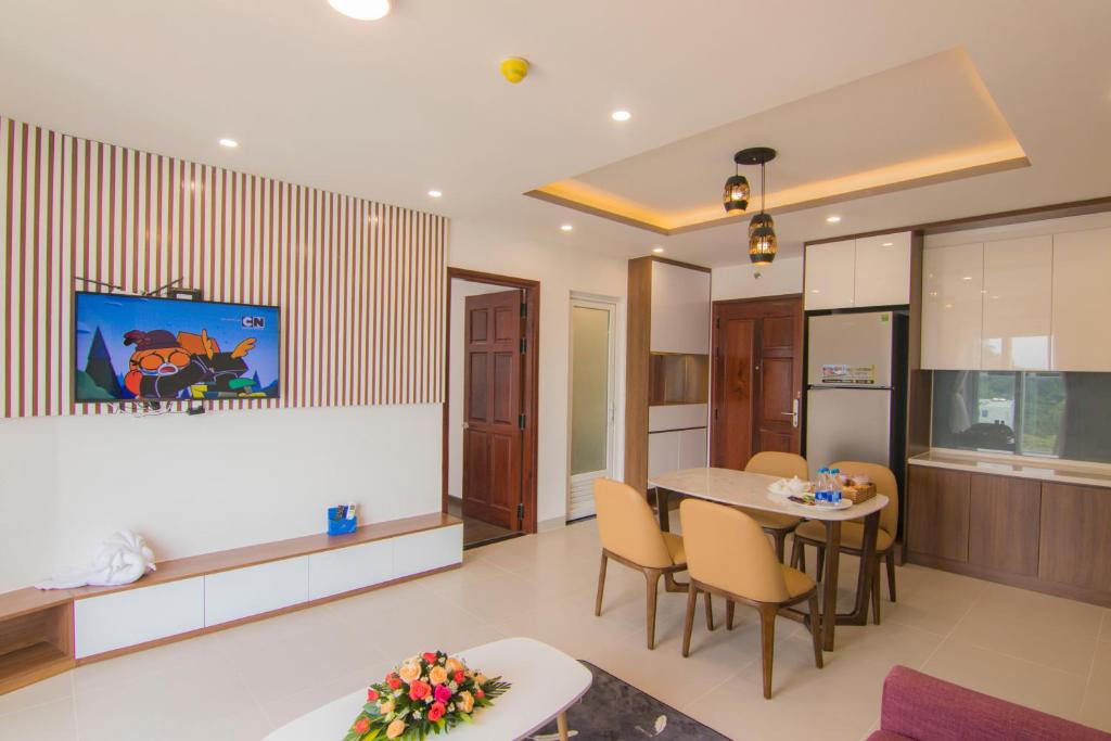 Kuchyň nebo kuchyňský kout v ubytování Mermaid Seaside Hotel
