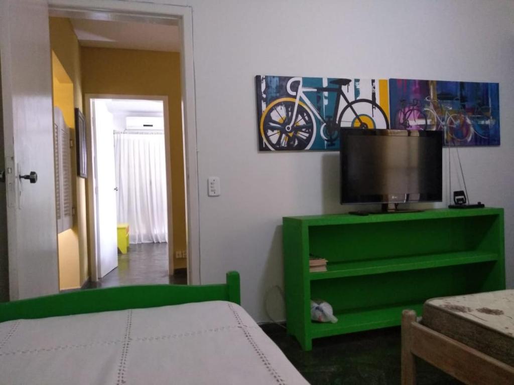  Casa ampla com ar condicionado e churrasqueira