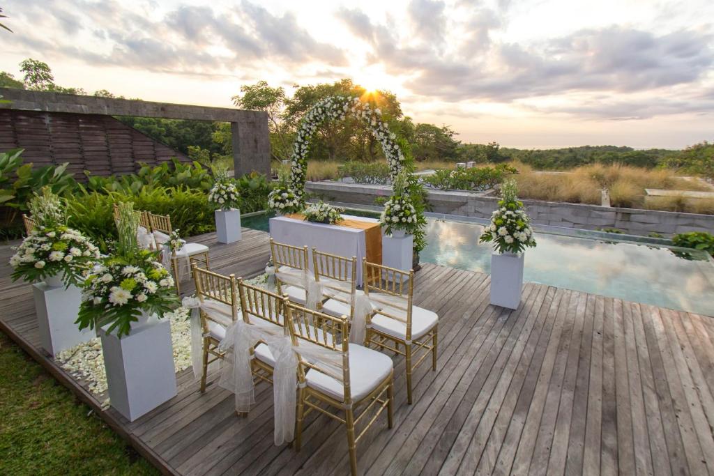 Bazén v ubytování Hideaway Villas Bali Uluwatu by Kanaan Hospitality nebo v jeho okolí