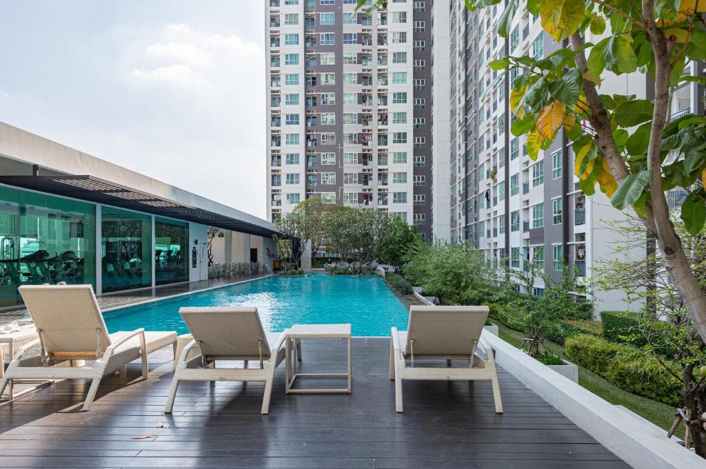 Πισίνα στο ή κοντά στο Ekkamai+Thong Lor