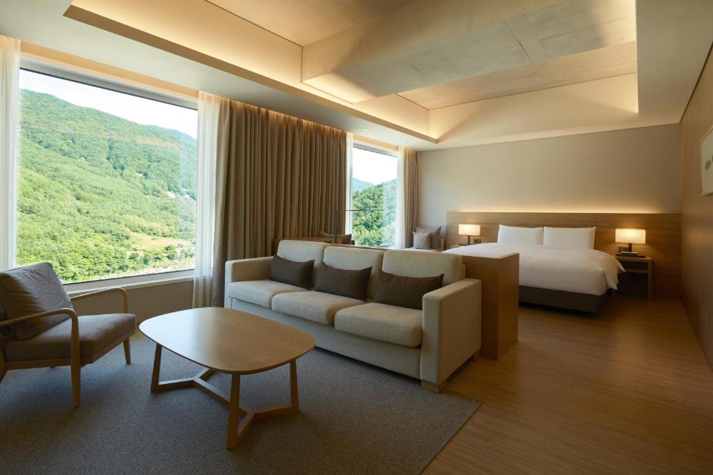 Imagen de la galería de PARK ROCHE Resort & Wellness, en Jeongseon