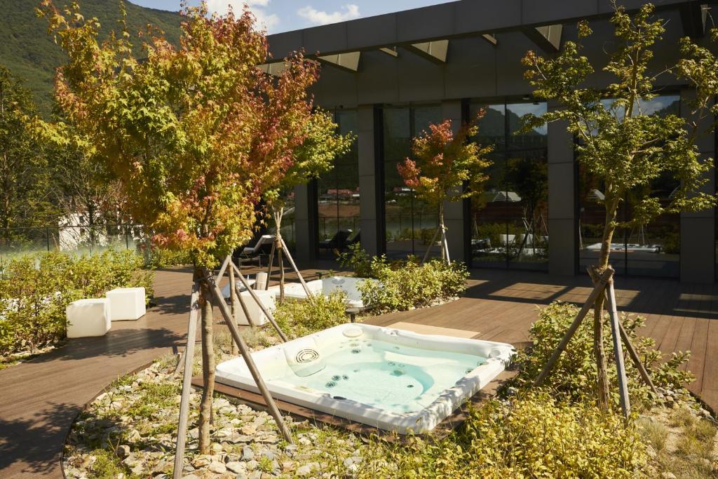 Zahrada ubytování PARK ROCHE Resort & Wellness