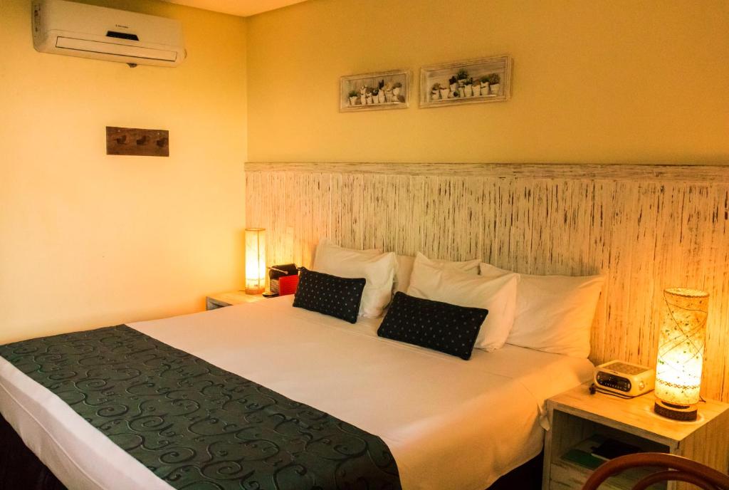  Farol de Itapuã Praia Hotel