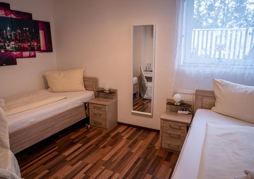 Hotel Bouzid - Laatzen - Resim 29