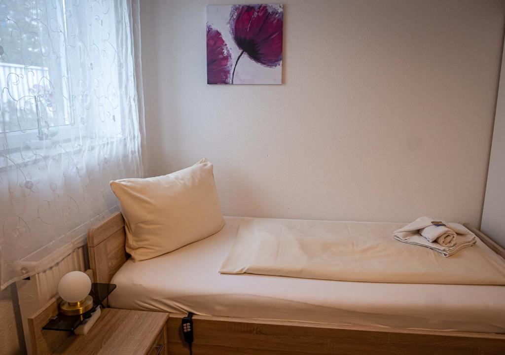 Hotel Bouzid - Laatzen - Resim 25