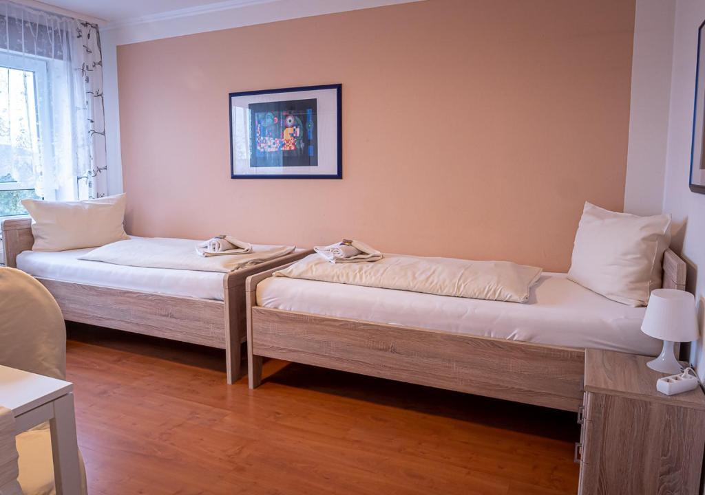 Hotel Bouzid - Laatzen - Resim 23