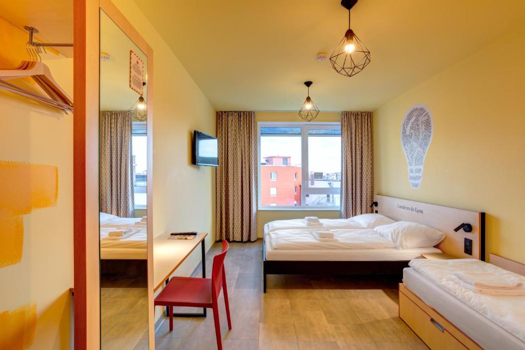 
Standard Triple Room
