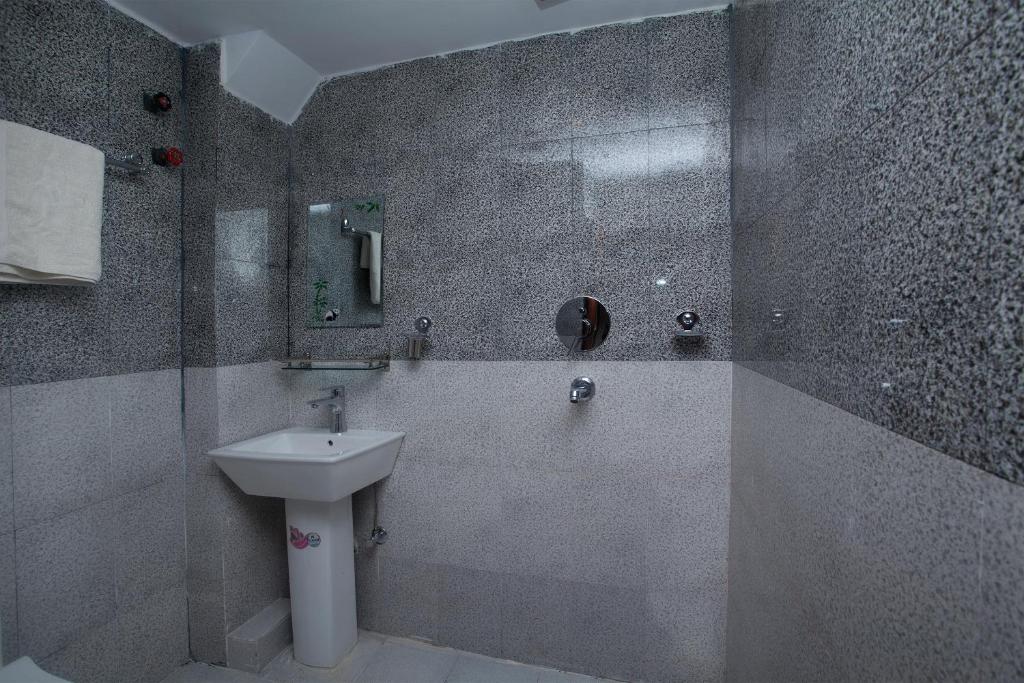 Koupelna v ubytování Kathmandu Regency Hotel