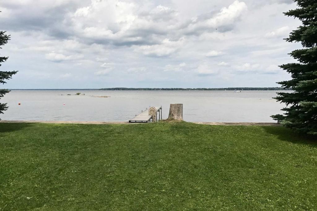 Peaceful Lakefront Houghton Lake Property with Patio, Houghton Lake