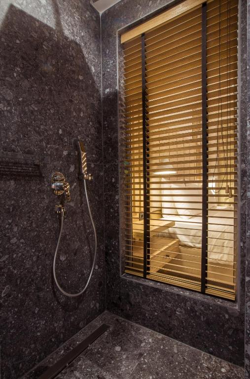 Koupelna v ubytování Adryades luxury apartments