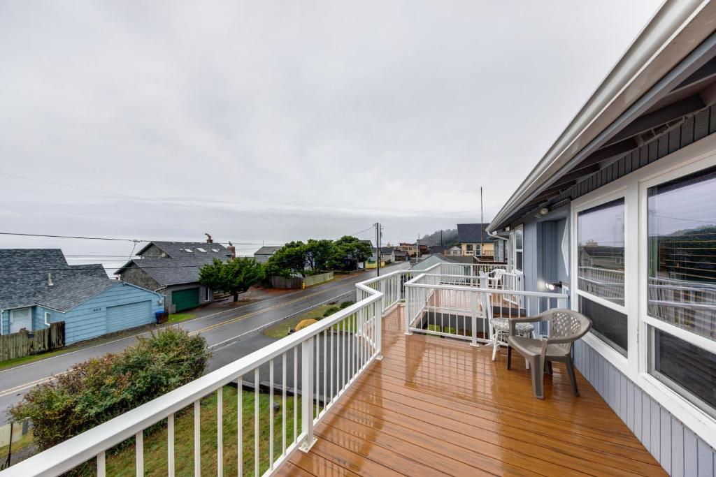 a balcony with a view of a street at Sea Breeze in Lincoln City