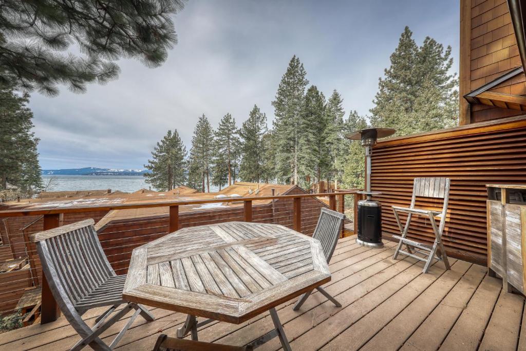 Lake Tahoe Oasis Views - Housity
