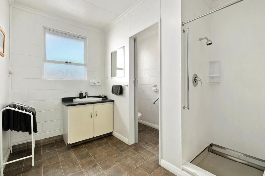 Central Gateway Motel - Resim 27