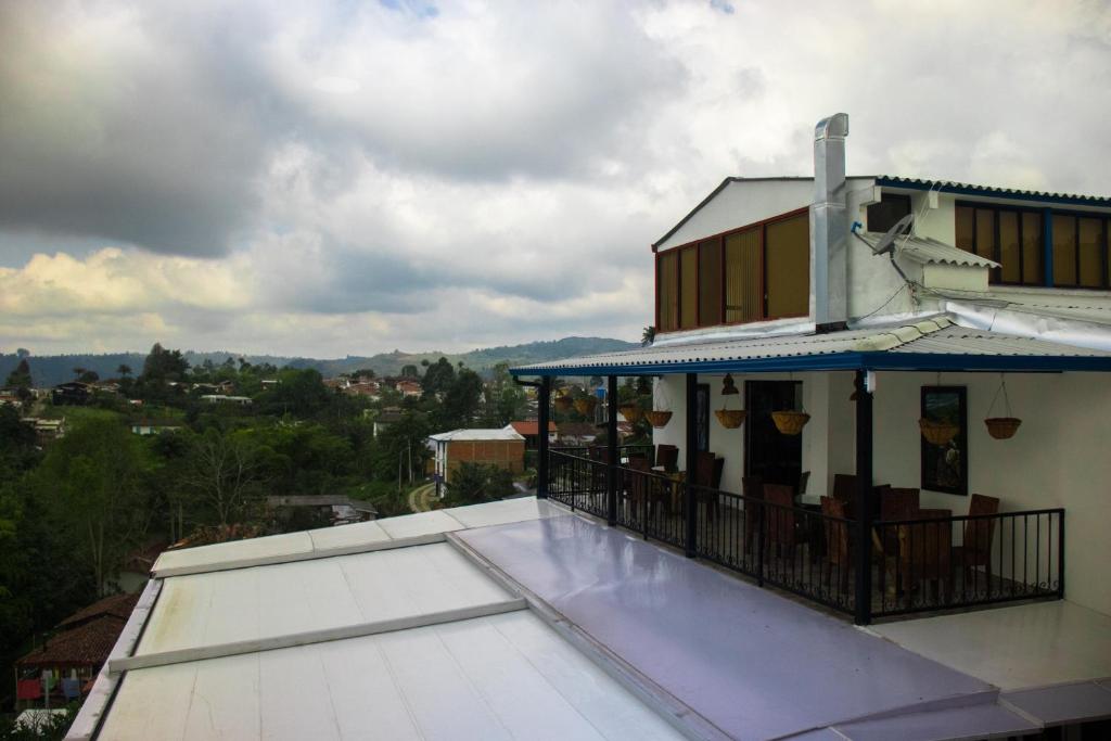 Un balcón o terraza en Hospedaje La Masia Salento