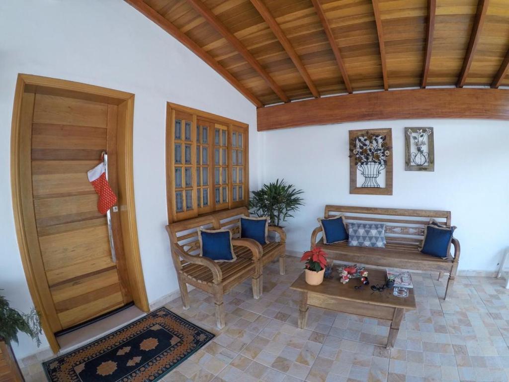  Corona Hostel
