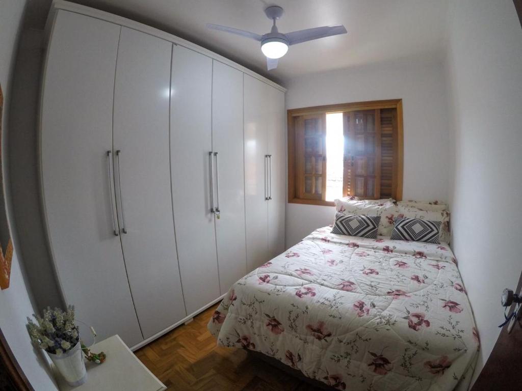  Corona Hostel