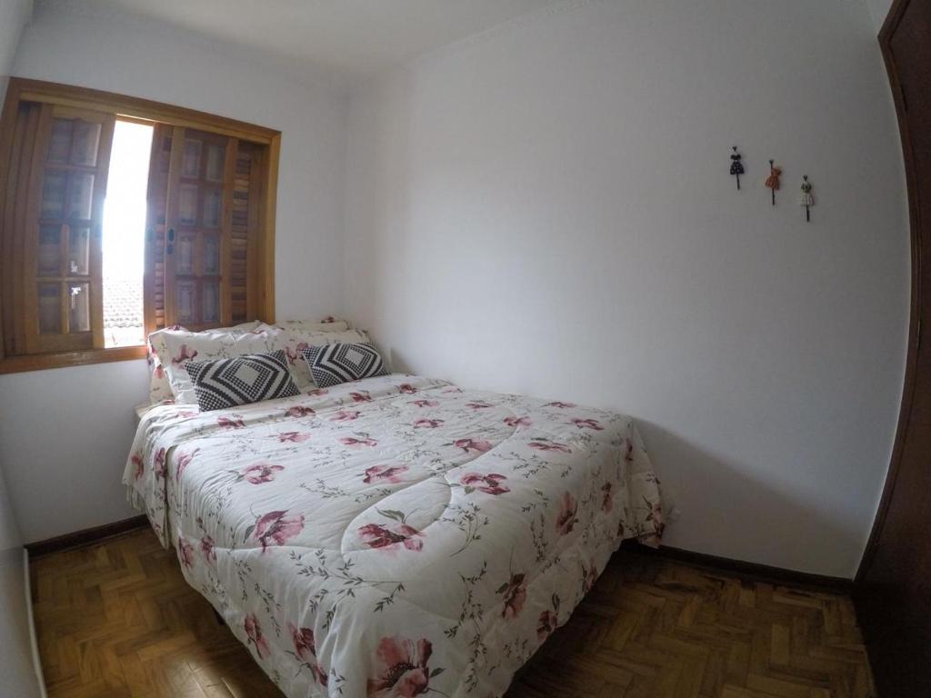  Corona Hostel