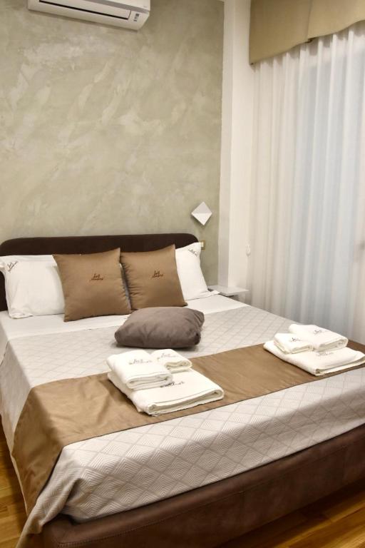 Postel nebo postele na pokoji v ubytování Les 3 Chambres