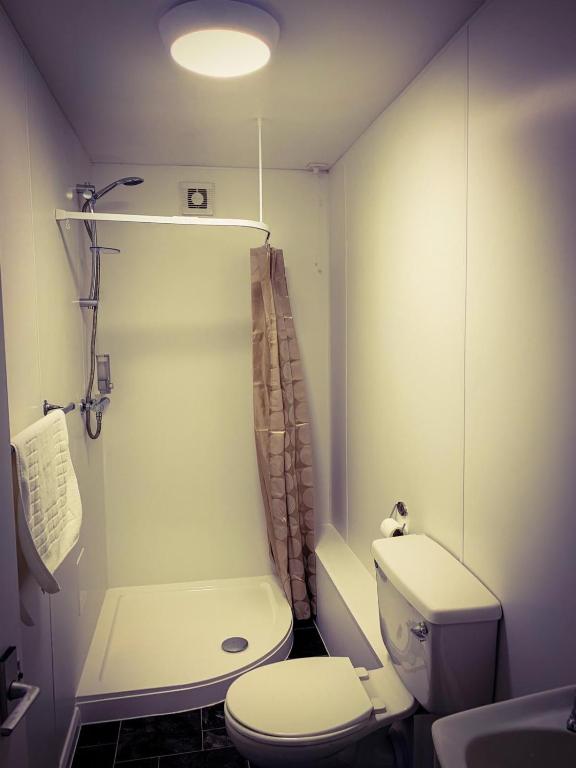 Four Oaks Hotel - Resim 3