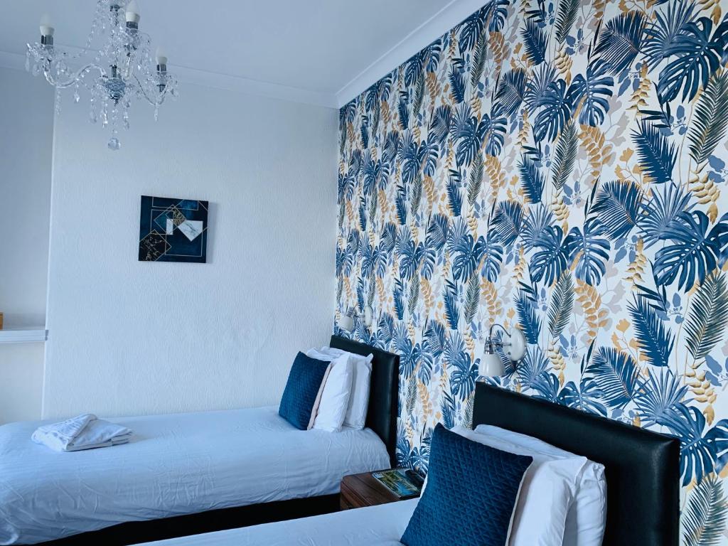 Four Oaks Hotel - Resim 36