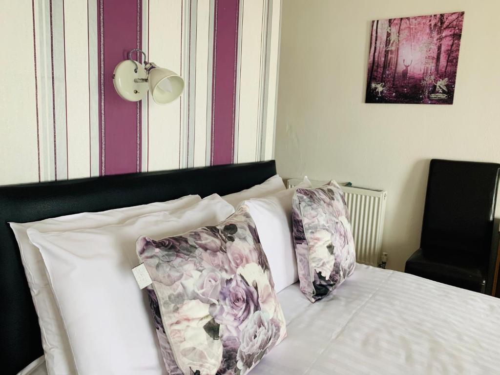 Four Oaks Hotel - Resim 25