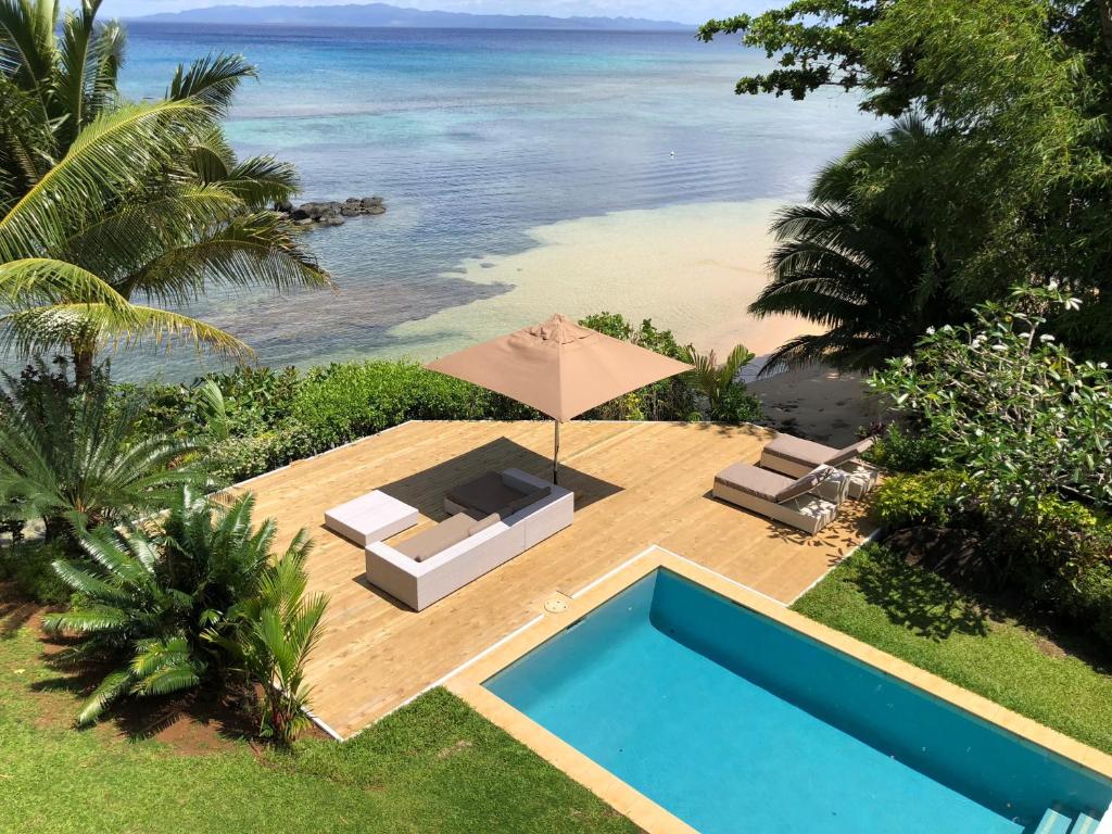 Bazén v ubytování Taveuni Palms Resort nebo v jeho okolí