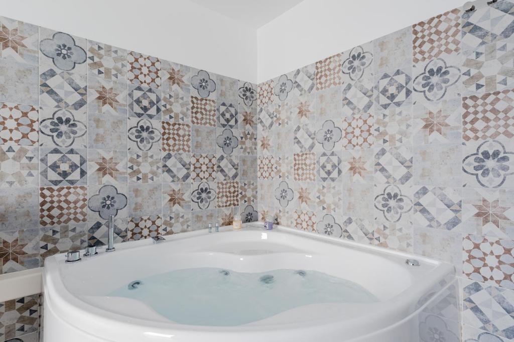A bathroom at La Suite al Vaticano