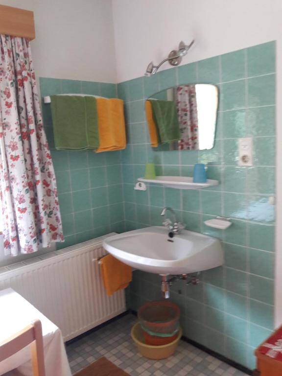 Koupelna v ubytování Haus Hauser