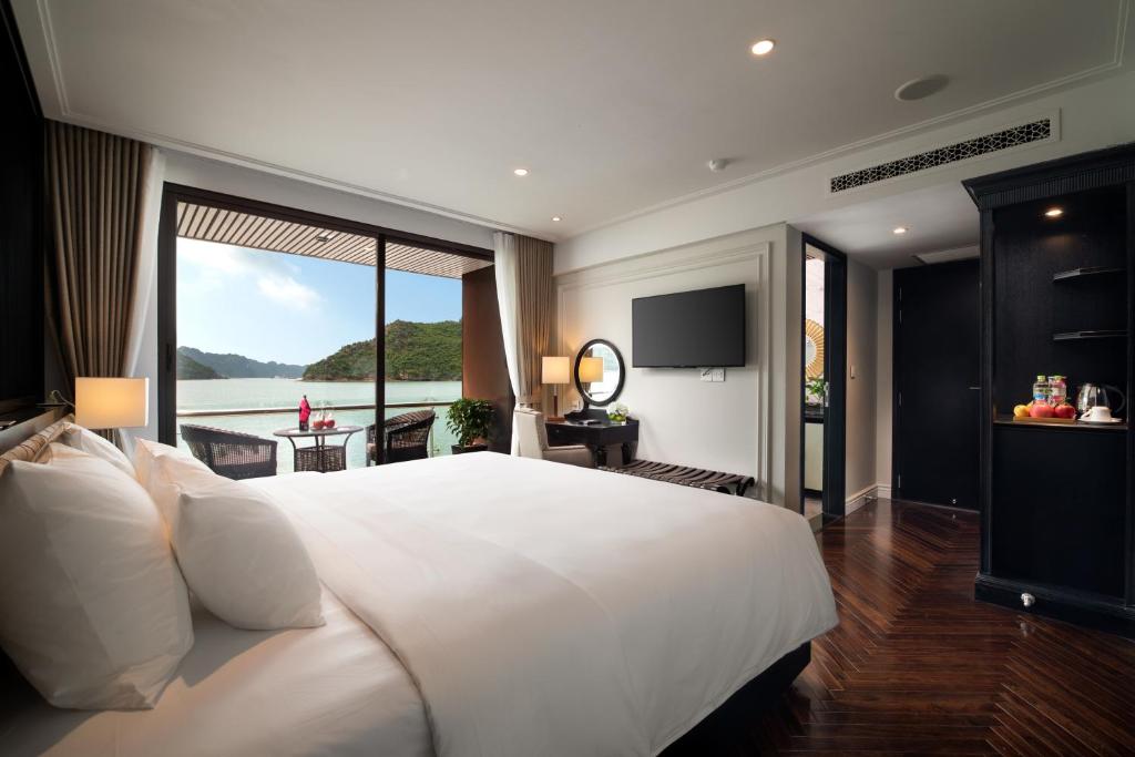 Photo of Senior Suite with Private Balcony - 2 Days 1 Night #1
