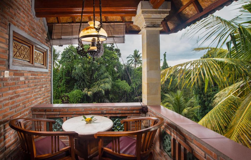 Balkón nebo terasa v ubytování Ketut's Place Bed & Breakfast Ubud