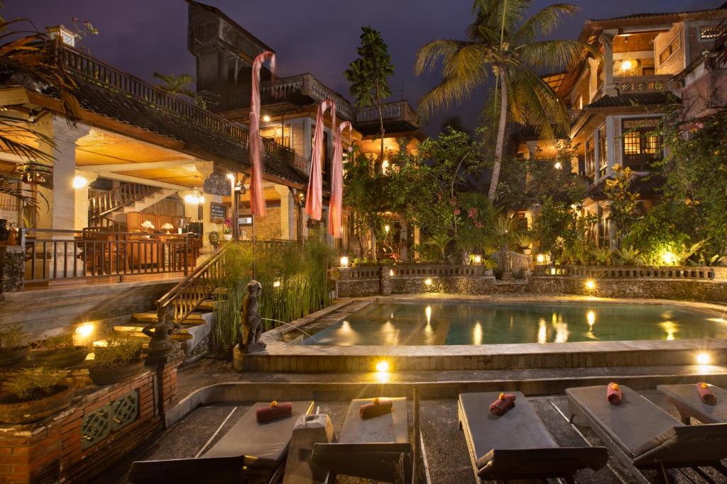 Bazén v ubytování Ketut's Place Bed & Breakfast Ubud nebo v jeho okolí