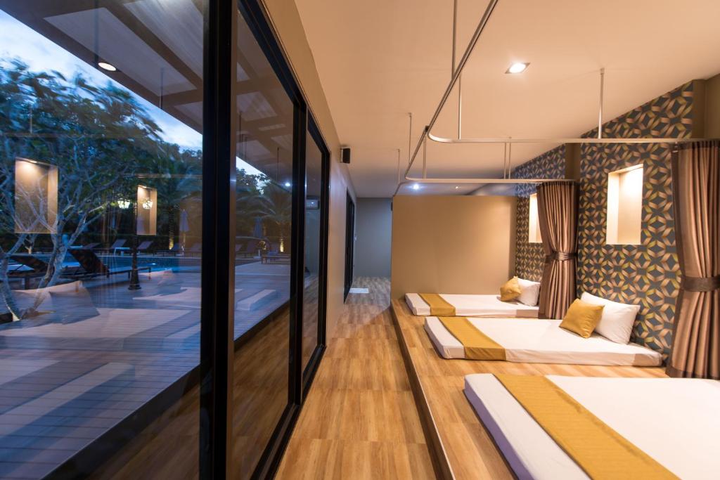 River Front Krabi Hotel - Resim 16