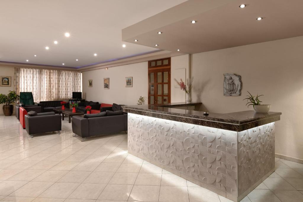 Posezení v ubytování Meliton Hotel