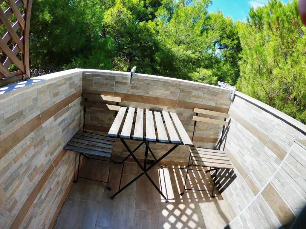 A balcony or terrace at Max B&B Fiera