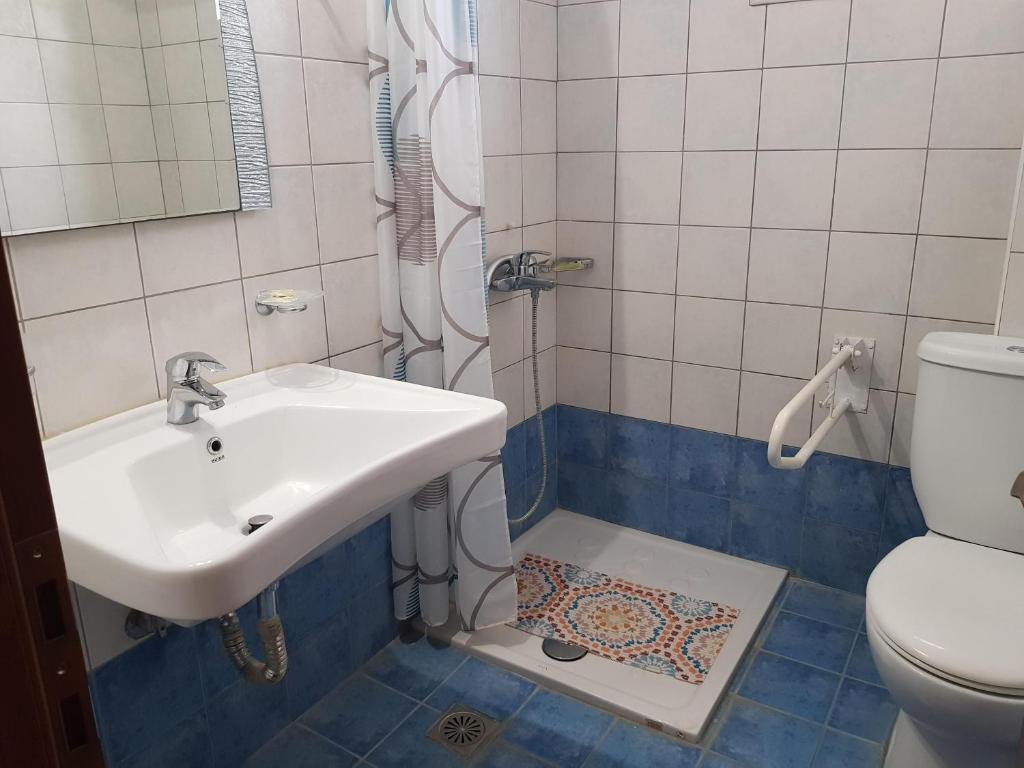 Łazienka w obiekcie Hotel Ionion
